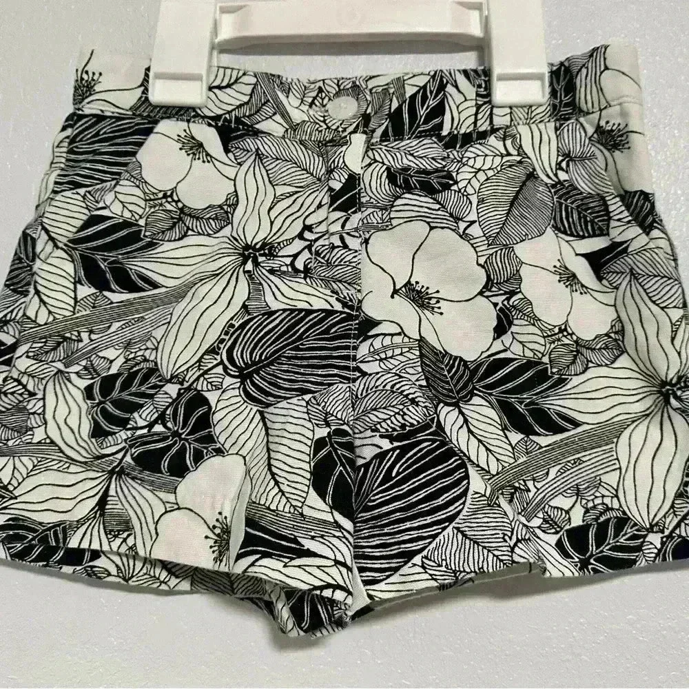 Janie and Jack Kids Girls Floral Print Shorts Size 7 Black White Cotton